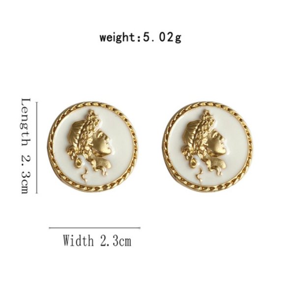 ❤️Last one💙Roman Knight Prince King Stud Earrings - Picture 3 of 11